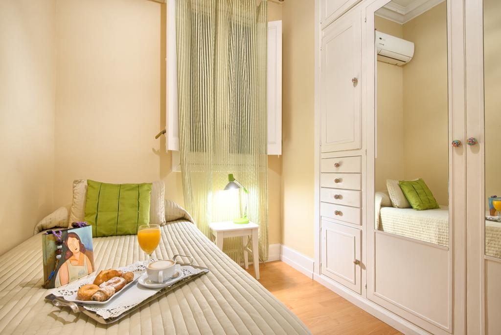 Casa Con Estilo Balmes B&B Barcelone Chambre photo